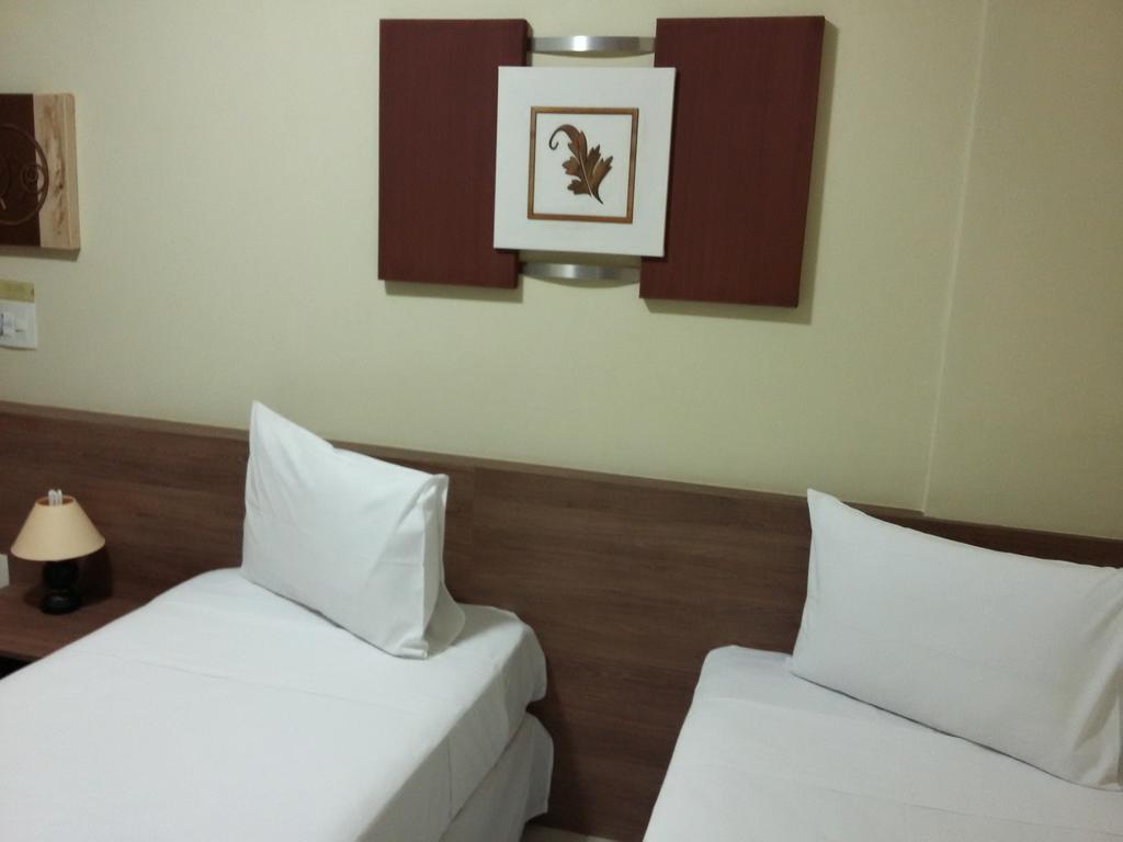 Hotel Mont Rey Сан-Висенти Экстерьер фото